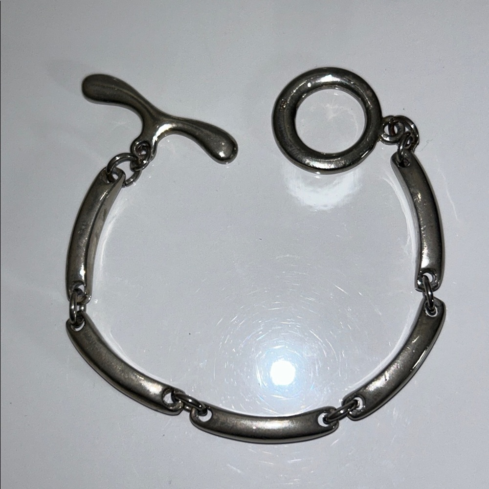 Artisan Handmade Vintage Sterling Silver Modern Design Toggle Clasp Bracelet - Picture 3 of 11